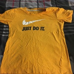 Nike tee